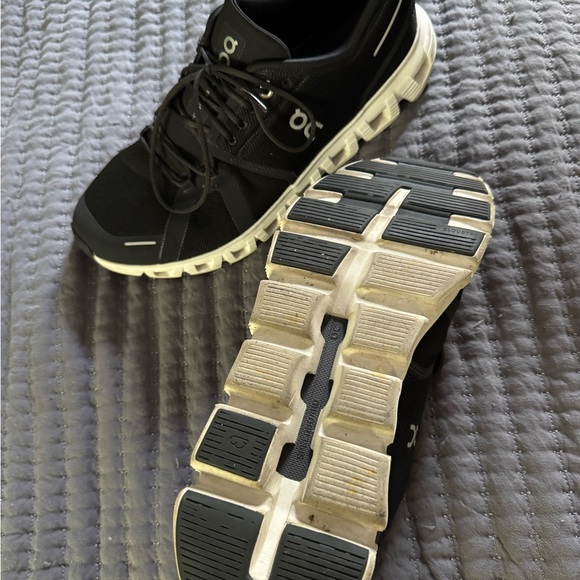Men’s OnCloud Active Running Shoes Size 10 - Picture 2 of 5
